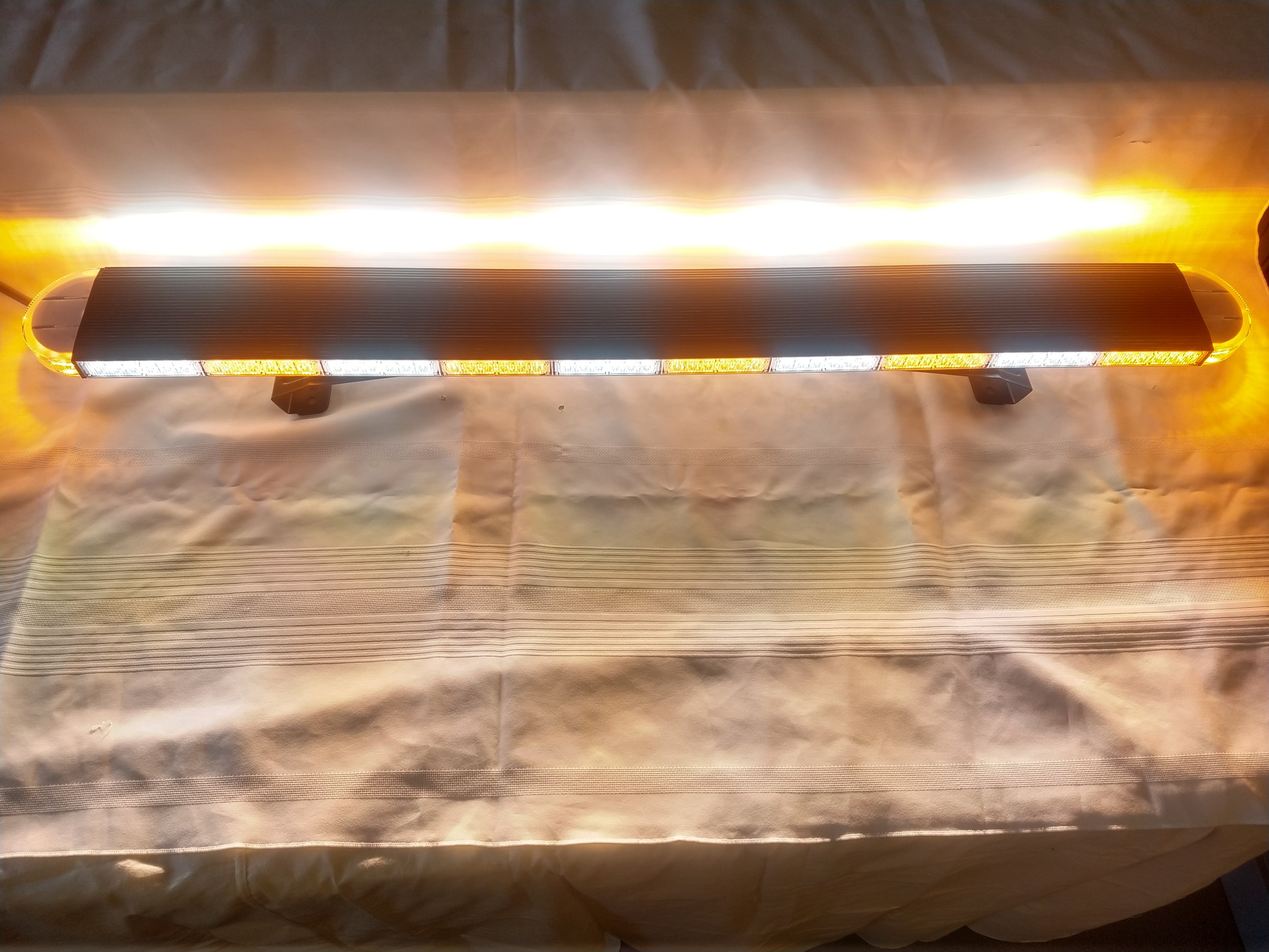Rooftop Warning Light Bar – Automo Lighting